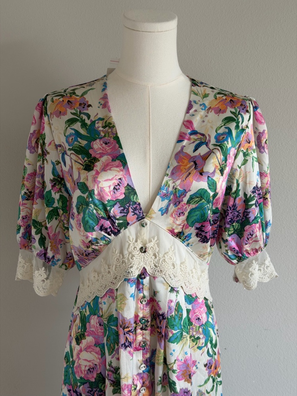 HOPE & IVY Maternity Floral Maxi Dress with Lace Waist - Wadding Guest Romantic - Picture 3 of 16